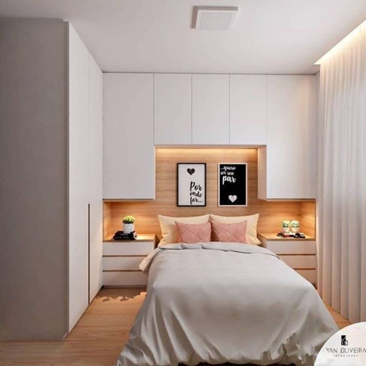 8. Se apenas tiver uma parede do quarto disponível, um guarda-roupa planejado para a parte da cabeceira é perfeito!