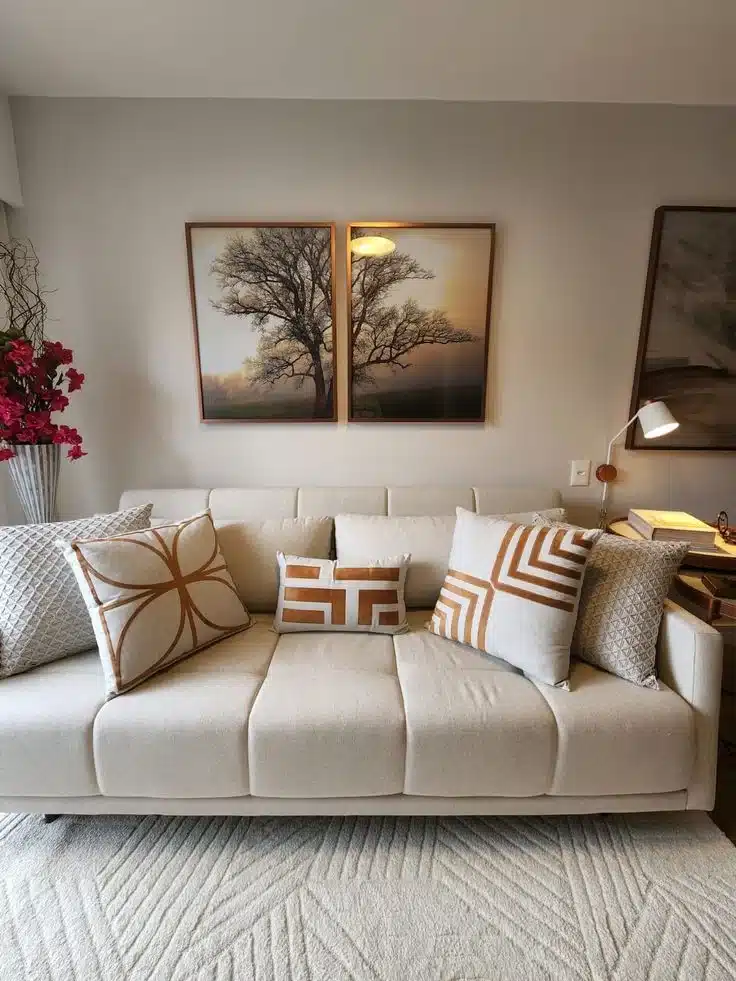 5 Truques de Decoração para Ampliar a Casa 1 Almofadas compõem bem a sala de estar