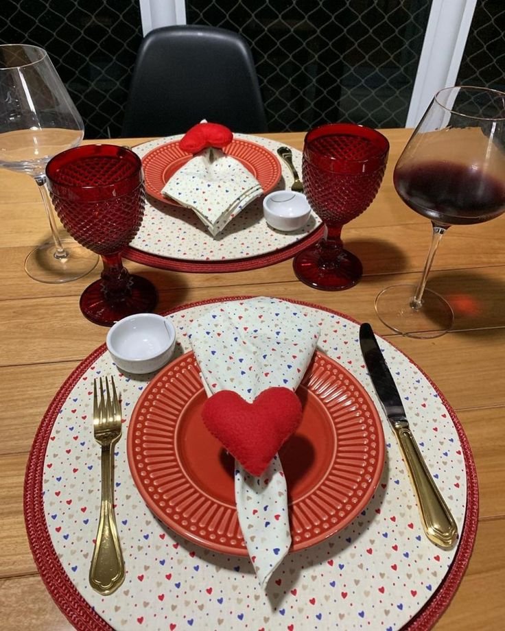 7 Ideias para Decorar uma Mesa Especial no Dia dos Namorados 9 Reprodução/Pinterest