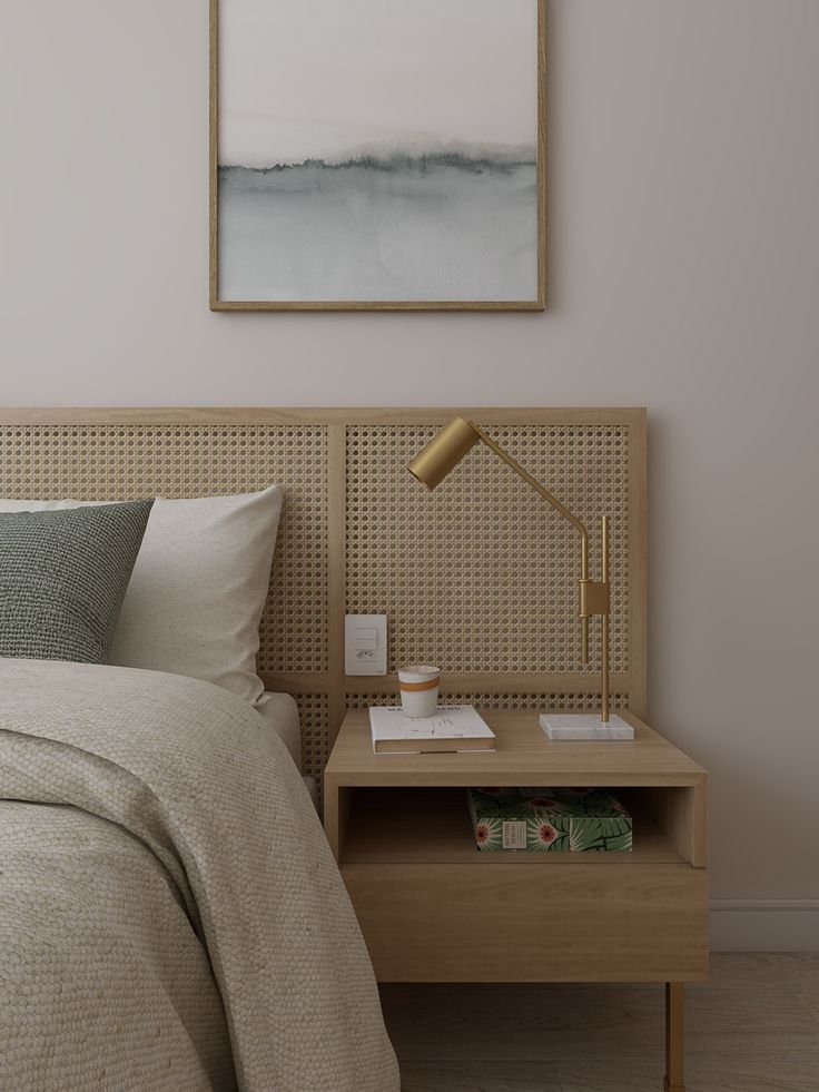 5 Coisas que Você Precisa Saber Sobre Mesa de Cabeceira 1 Cabeceira em palhinha com mesa de cabeceira e madeira com luminária