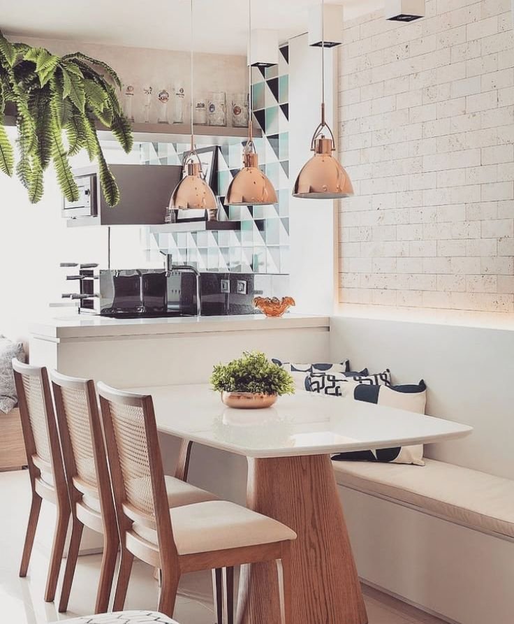 5 Formas de Incorporar a Mesa de Canto na Cozinha 3 Cozinha grande com canto alemão