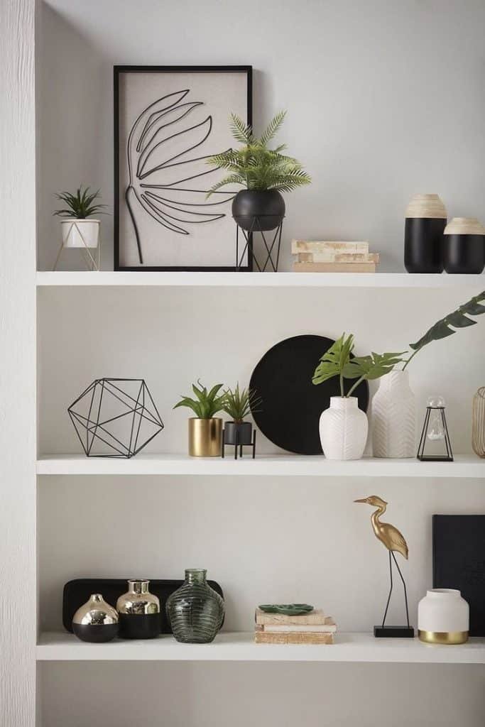 5 Maneiras de Usar a Tendência do Metal na Decoração 2 Diversos objetos em metal